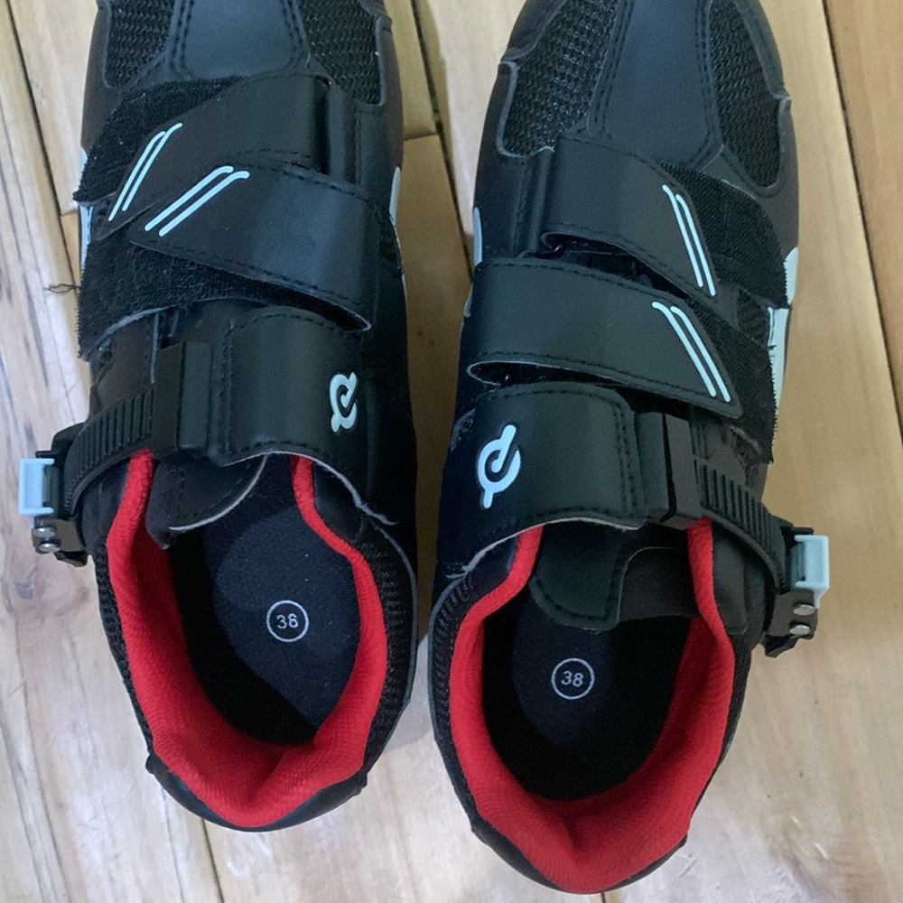 Peloton bike shoes